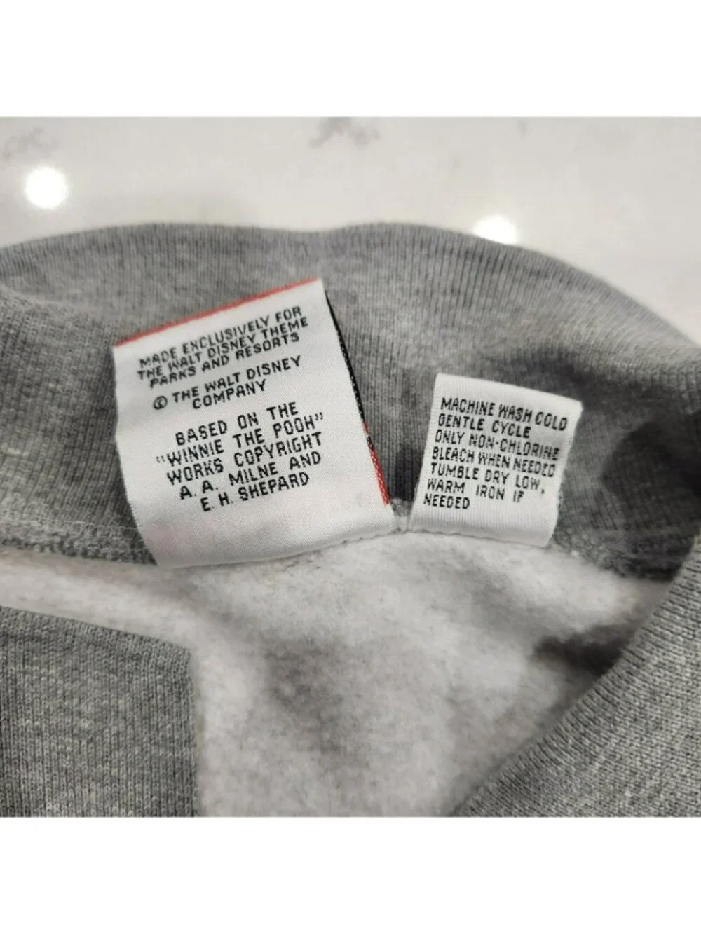 Vintage Mickey Inc Sweatshirt Mens XL Gray Winne The Pooh 90s 80s Y2K Disney - Picture 6 of 16